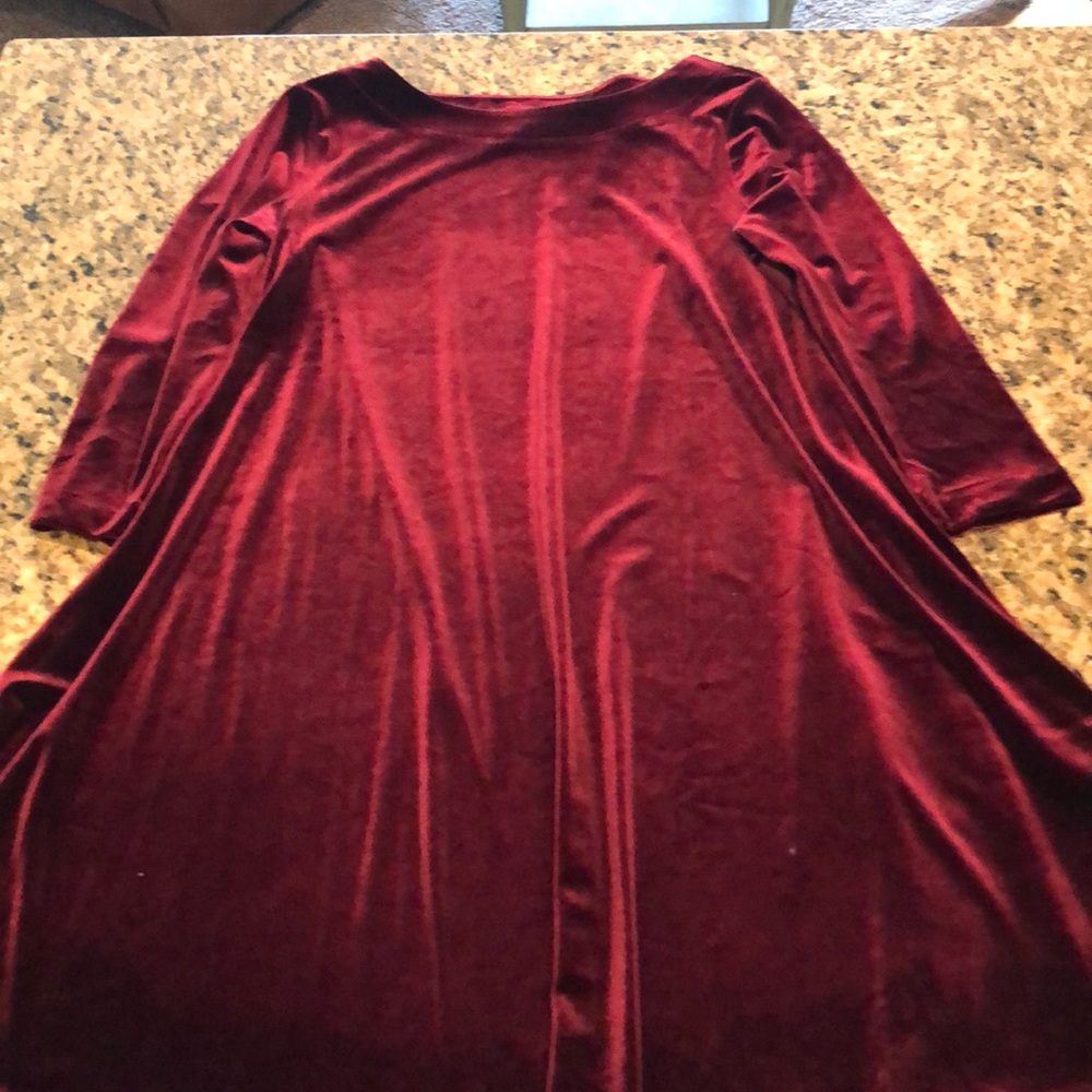 3/4 length sleeve velvet dress